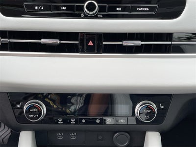 2025 Mitsubishi Outlander SE Tech Package