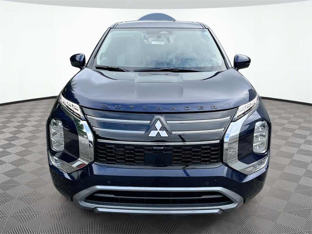 2025 Mitsubishi Outlander SE Tech Package