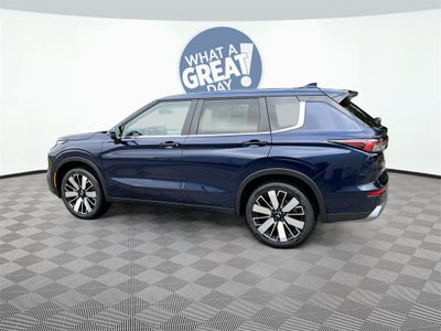 2025 Mitsubishi Outlander SE Tech Package