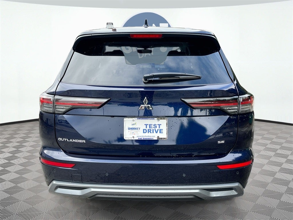 2025 Mitsubishi Outlander SE Tech Package