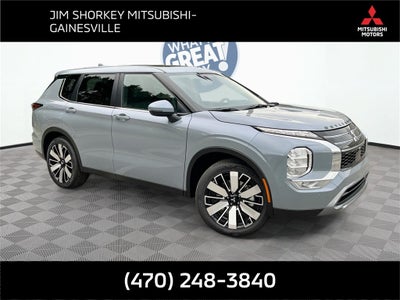 2025 Mitsubishi Outlander SE Tech Package