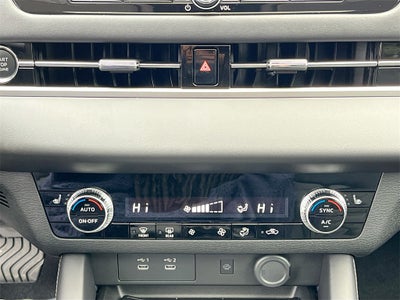 2025 Mitsubishi Outlander SE Tech Package