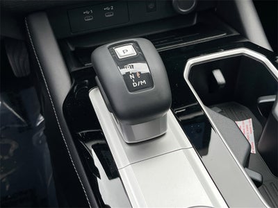 2025 Mitsubishi Outlander SE Tech Package