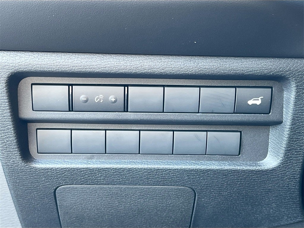 2025 Mitsubishi Outlander SE Tech Package