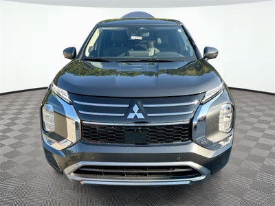 2025 Mitsubishi Outlander SE Tech Package
