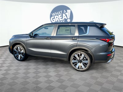 2025 Mitsubishi Outlander SE Tech Package