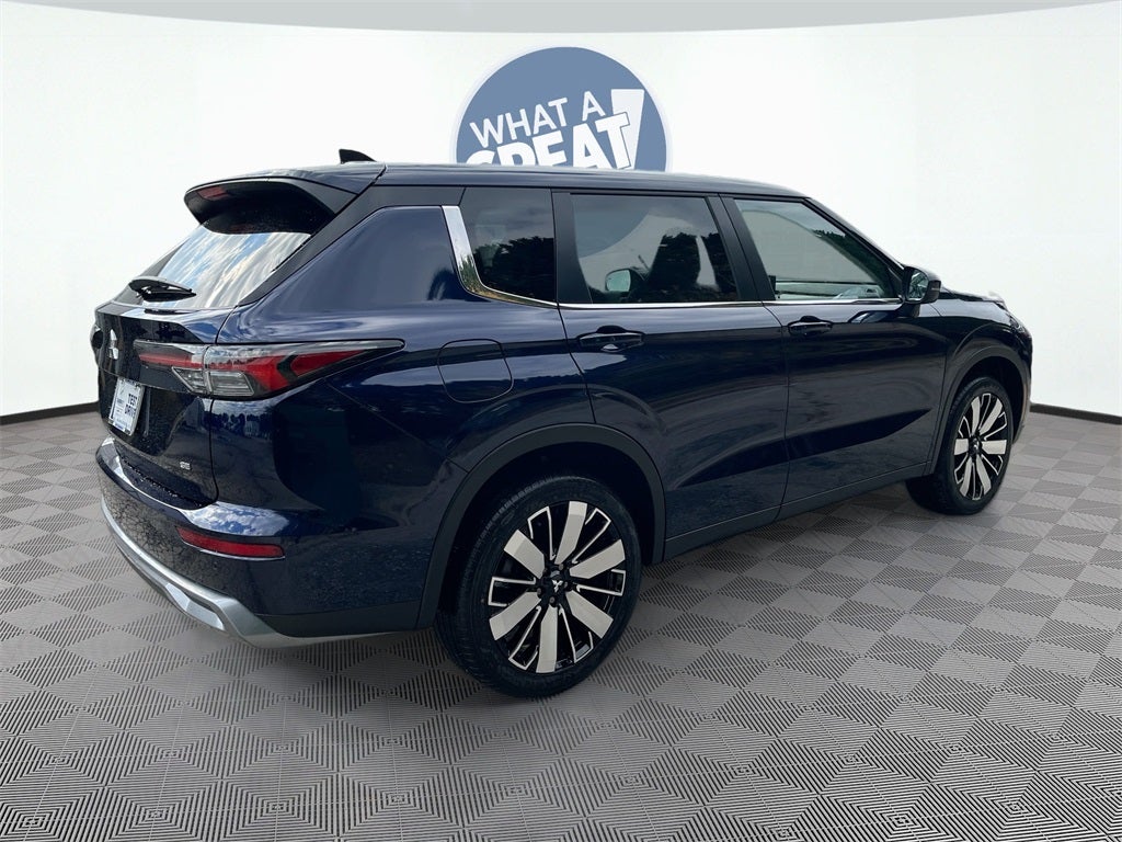 2025 Mitsubishi Outlander SE