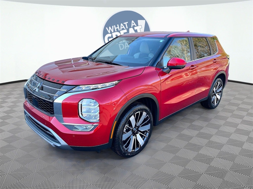 2025 Mitsubishi Outlander SE