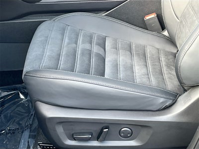 2026 Mitsubishi Outlander SE Tech Package