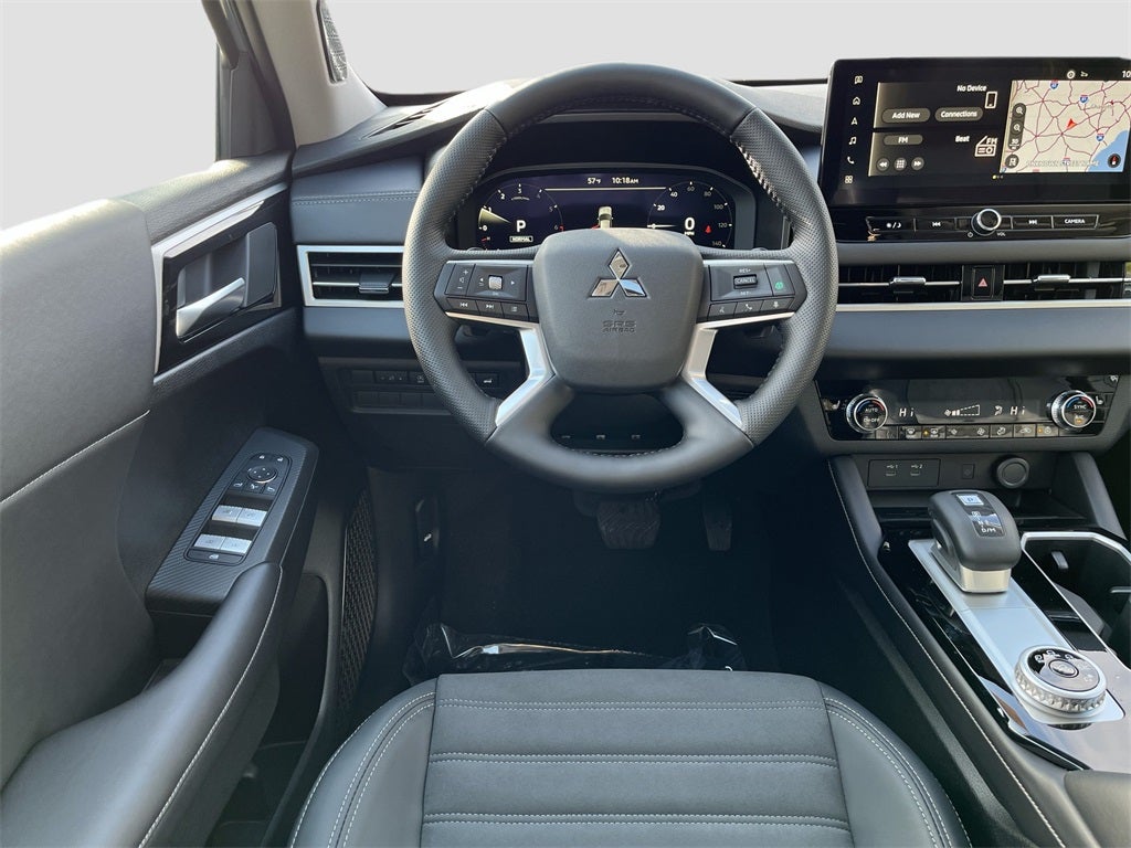 2026 Mitsubishi Outlander SE Tech Package