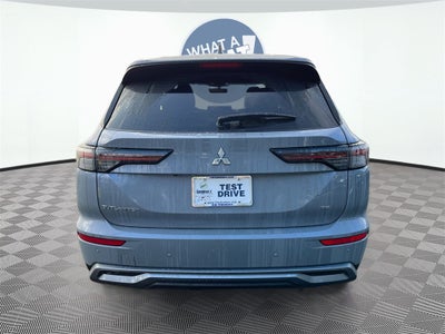 2026 Mitsubishi Outlander SE Tech Package