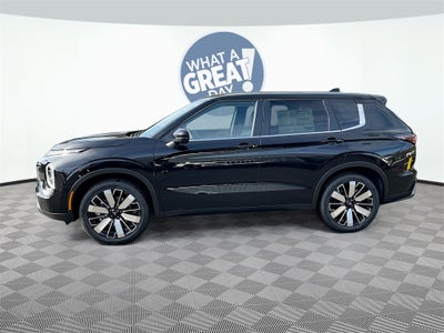 2026 Mitsubishi Outlander SE