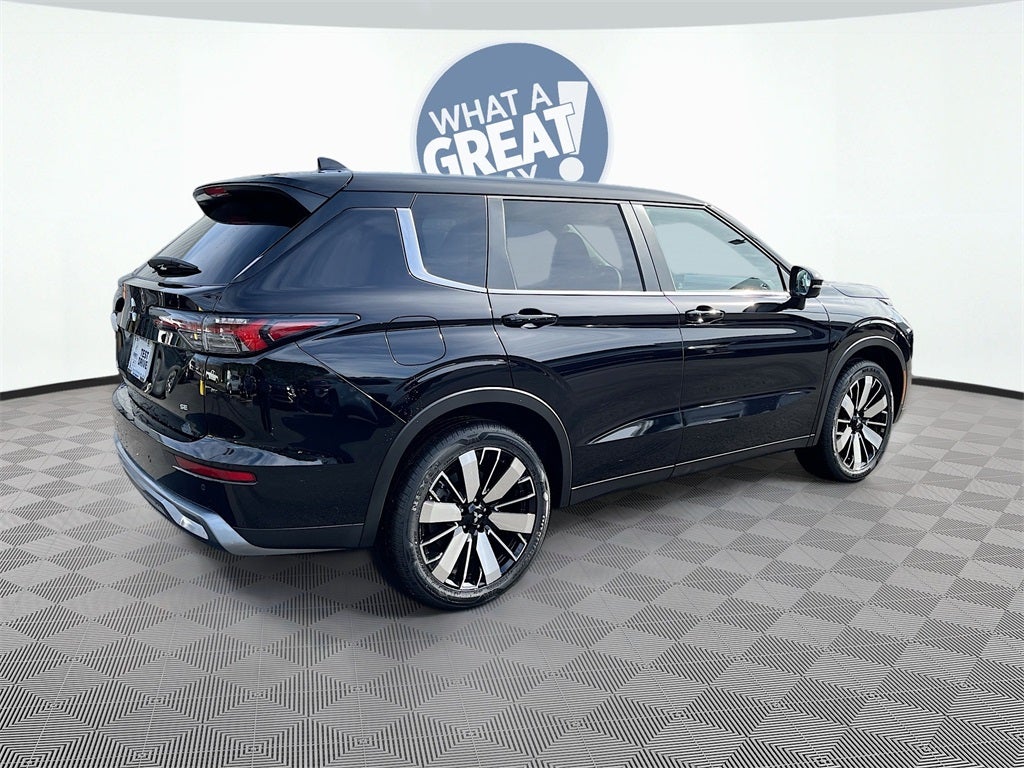 2026 Mitsubishi Outlander SE