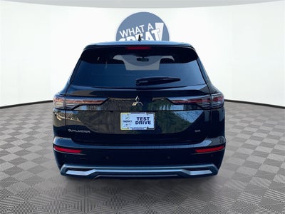 2026 Mitsubishi Outlander SE