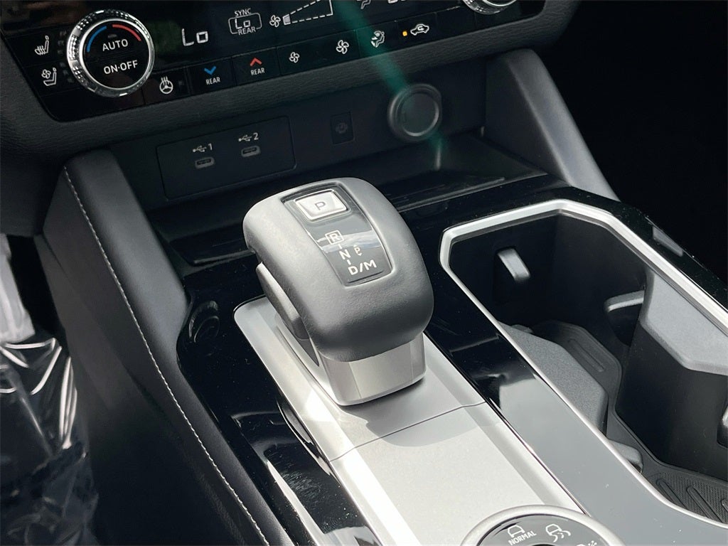 2025 Mitsubishi Outlander SEL