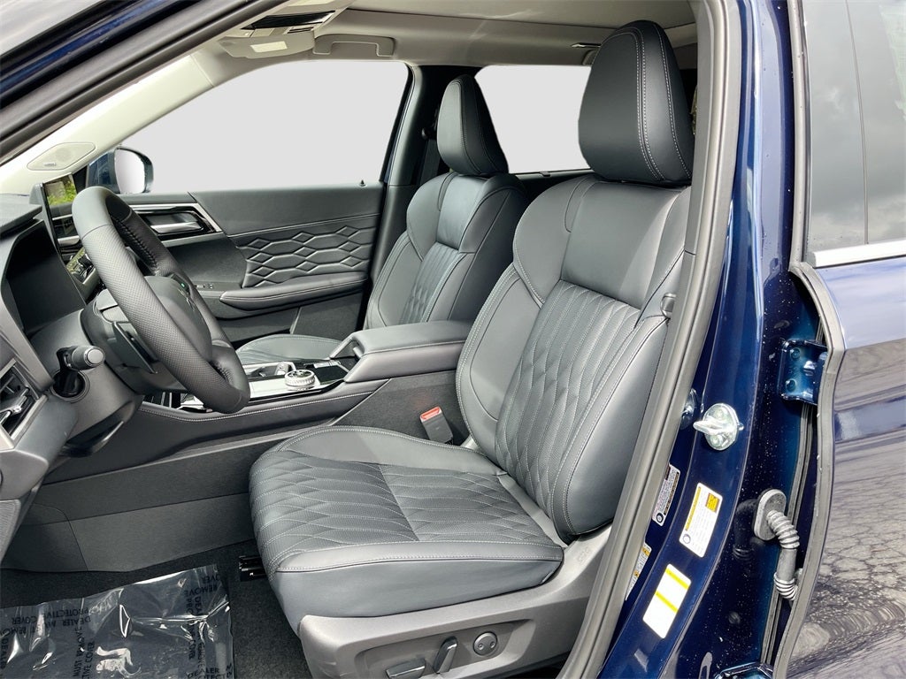 2025 Mitsubishi Outlander SEL