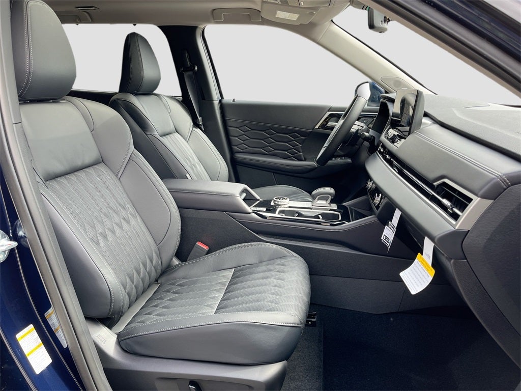 2025 Mitsubishi Outlander SEL