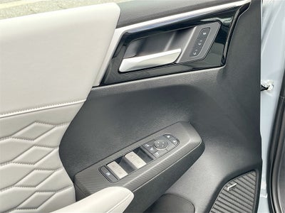 2025 Mitsubishi Outlander SEL