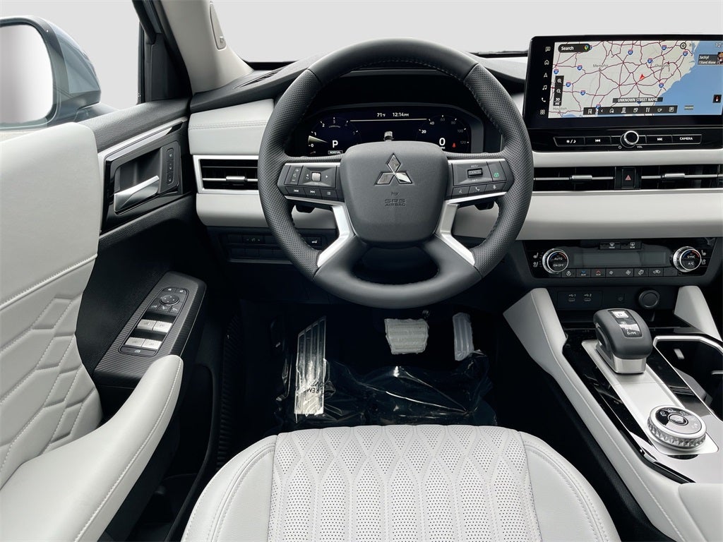 2025 Mitsubishi Outlander SEL