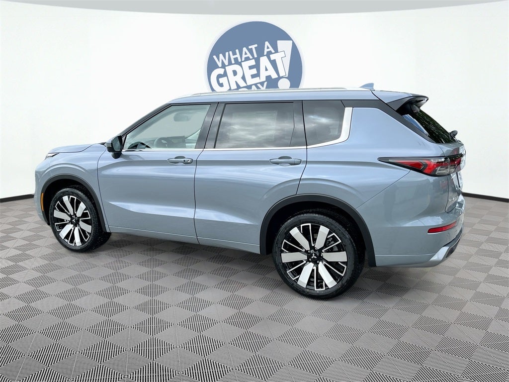 2025 Mitsubishi Outlander SEL