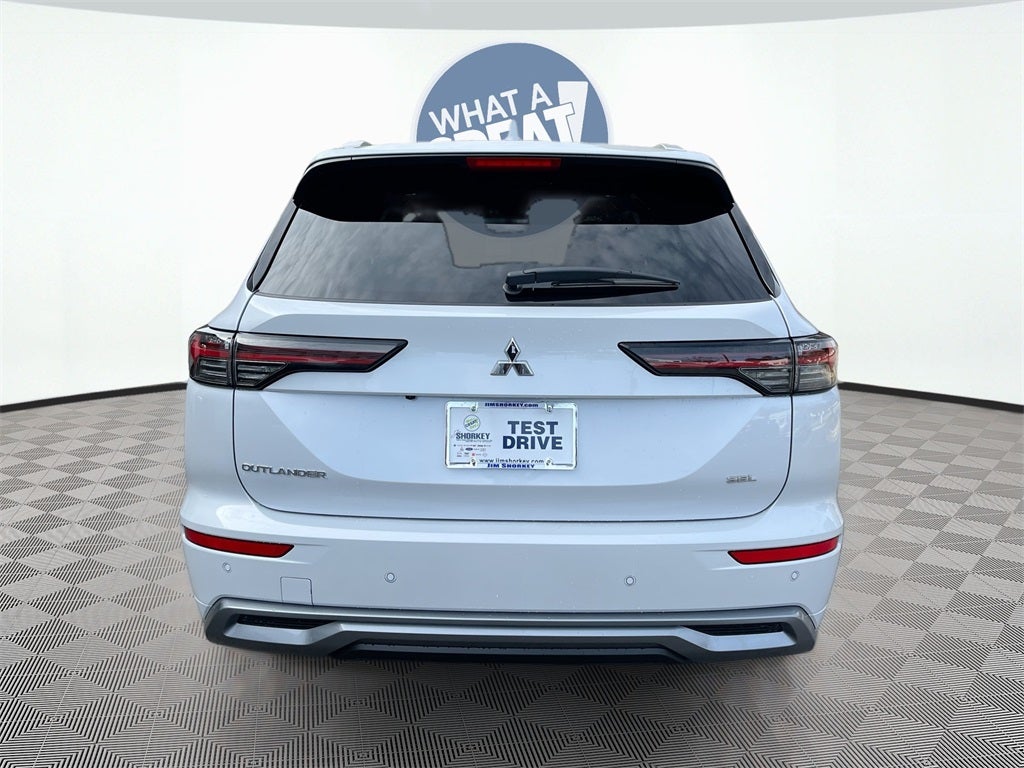 2025 Mitsubishi Outlander SEL