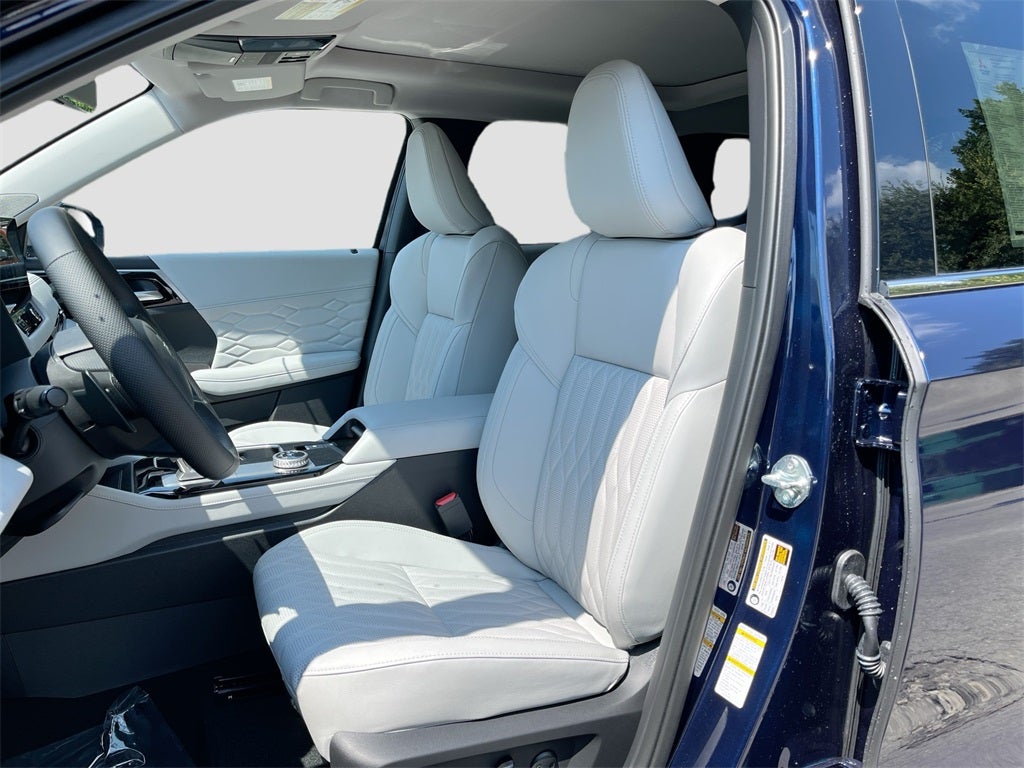 2025 Mitsubishi Outlander SEL