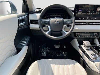 2025 Mitsubishi Outlander SEL