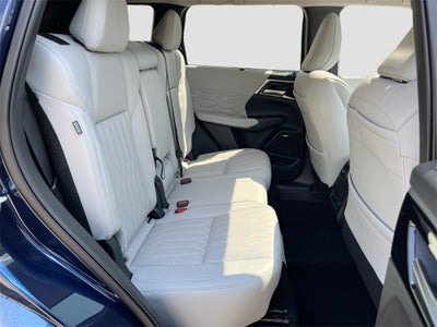 2025 Mitsubishi Outlander SEL