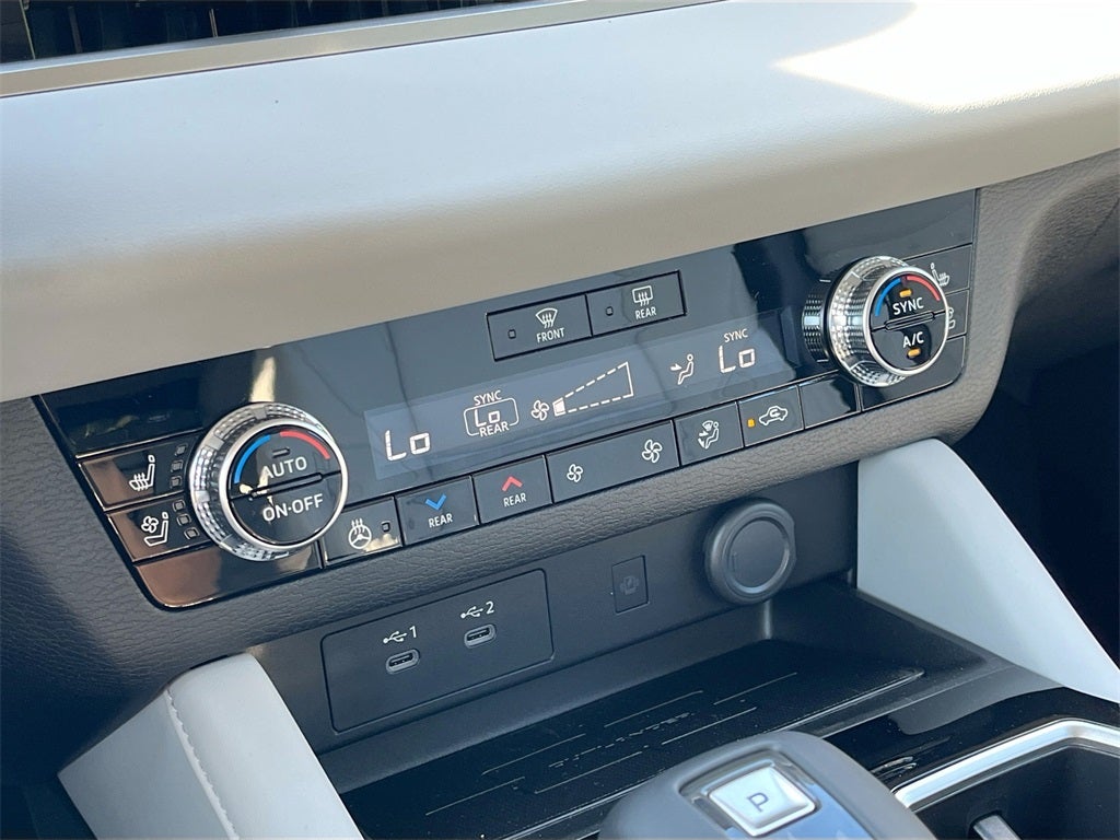 2025 Mitsubishi Outlander SEL