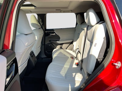 2025 Mitsubishi Outlander SEL