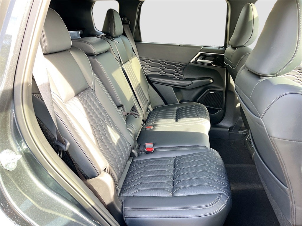 2026 Mitsubishi Outlander SEL