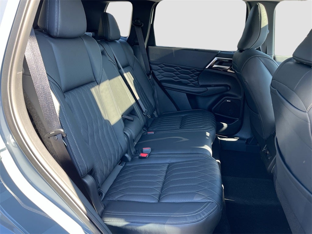 2026 Mitsubishi Outlander SEL