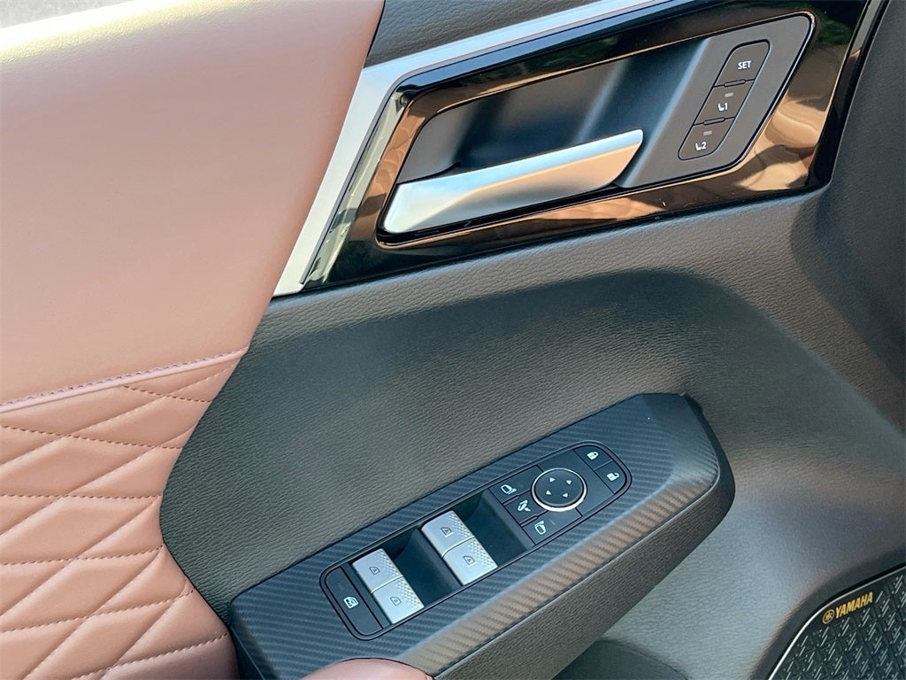 2026 Mitsubishi Outlander SEL Premium Package