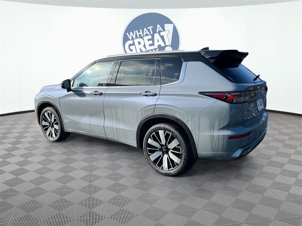 2026 Mitsubishi Outlander SEL Premium Package