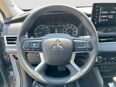 2025 Mitsubishi Outlander Trail Edition