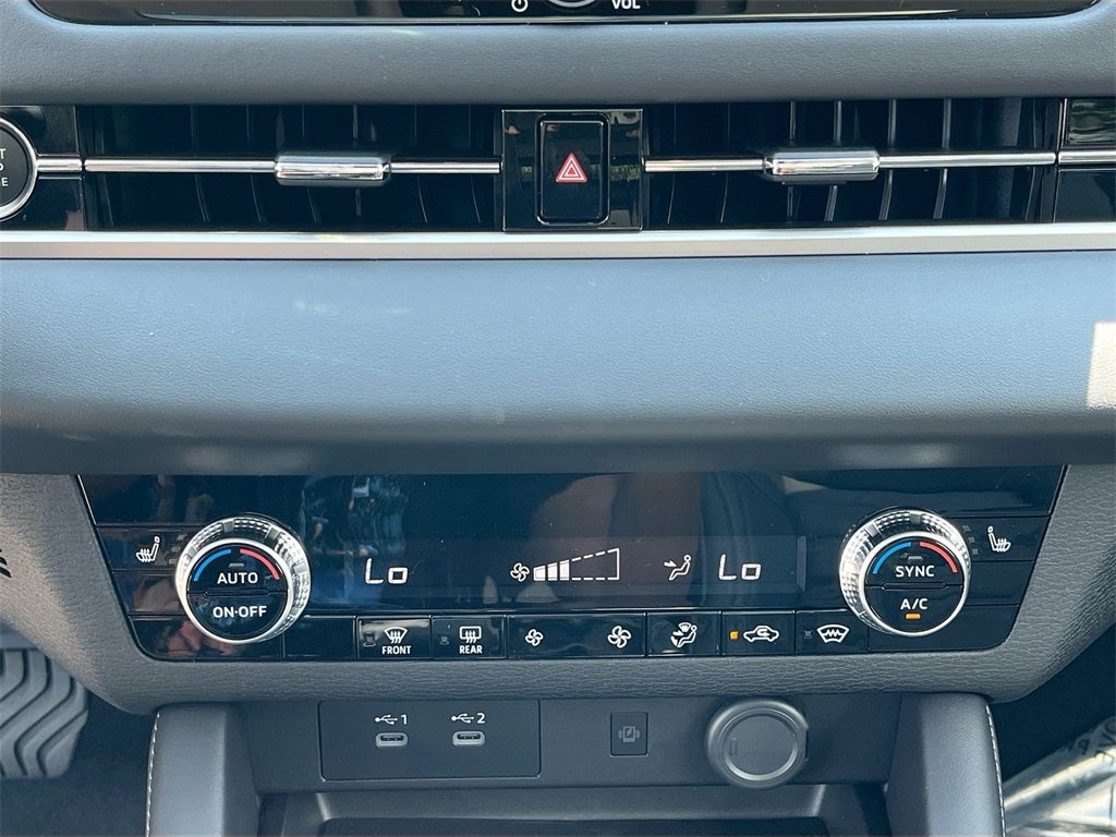 2025 Mitsubishi Outlander Trail Edition