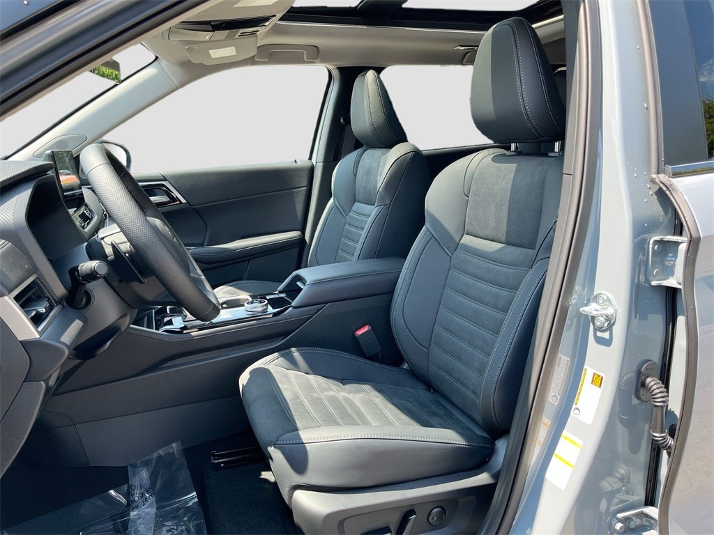 2025 Mitsubishi Outlander Trail Edition