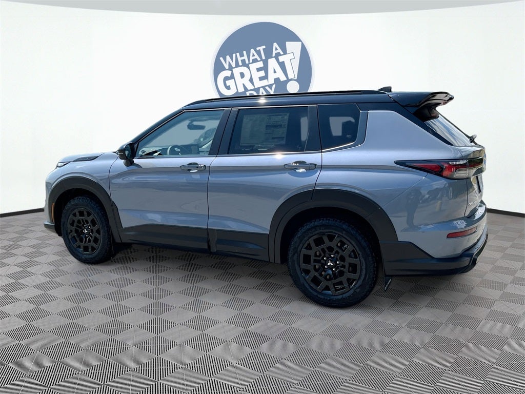 2025 Mitsubishi Outlander Trail Edition