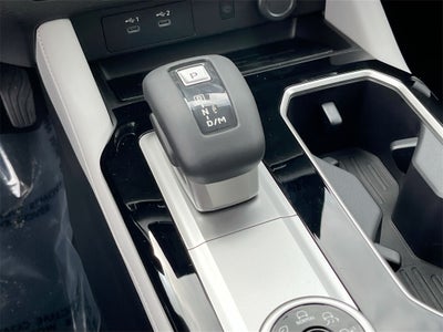 2025 Mitsubishi Outlander SE Tech Package