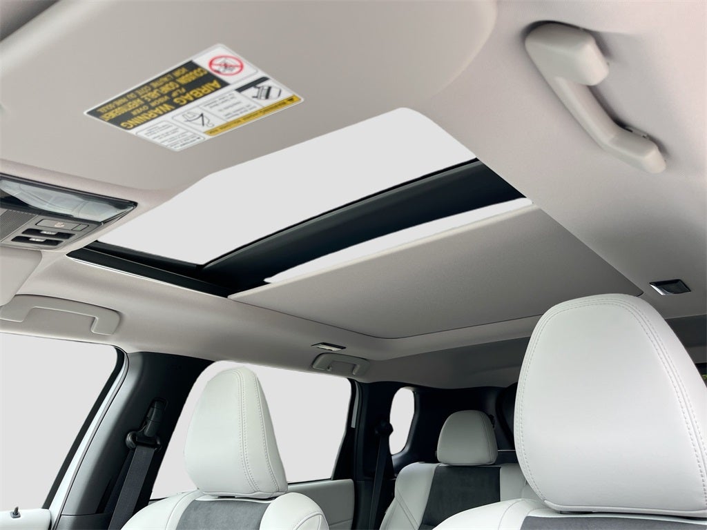 2025 Mitsubishi Outlander SE Tech Package