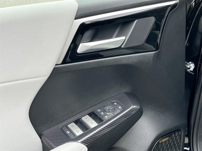 2025 Mitsubishi Outlander SE Tech Package
