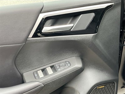 2025 Mitsubishi Outlander SE Tech Package