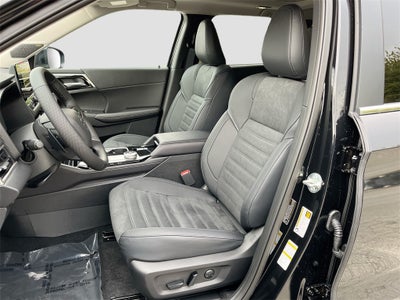 2025 Mitsubishi Outlander SE Tech Package