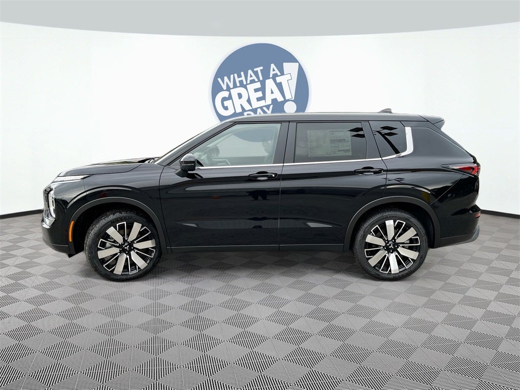 2025 Mitsubishi Outlander SE Tech Package