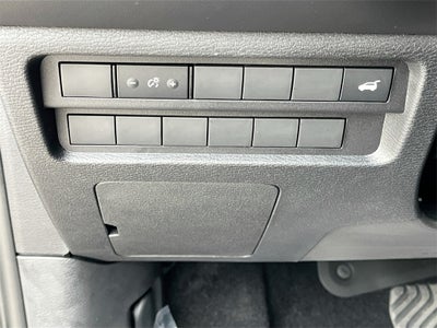 2025 Mitsubishi Outlander SE Tech Package
