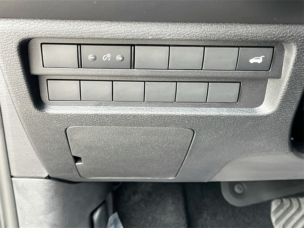 2025 Mitsubishi Outlander SE Tech Package
