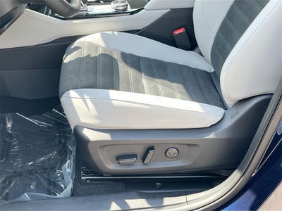 2025 Mitsubishi Outlander SE Tech Package