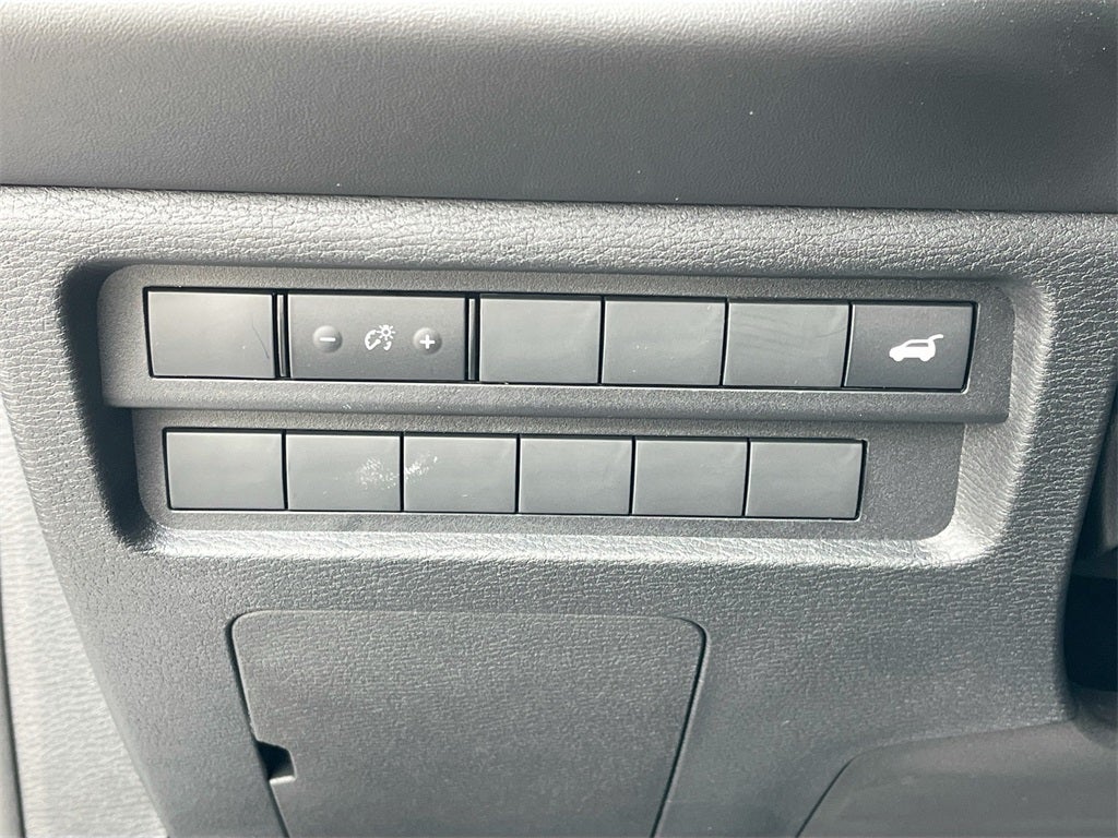 2025 Mitsubishi Outlander Trail Edition Launch Package