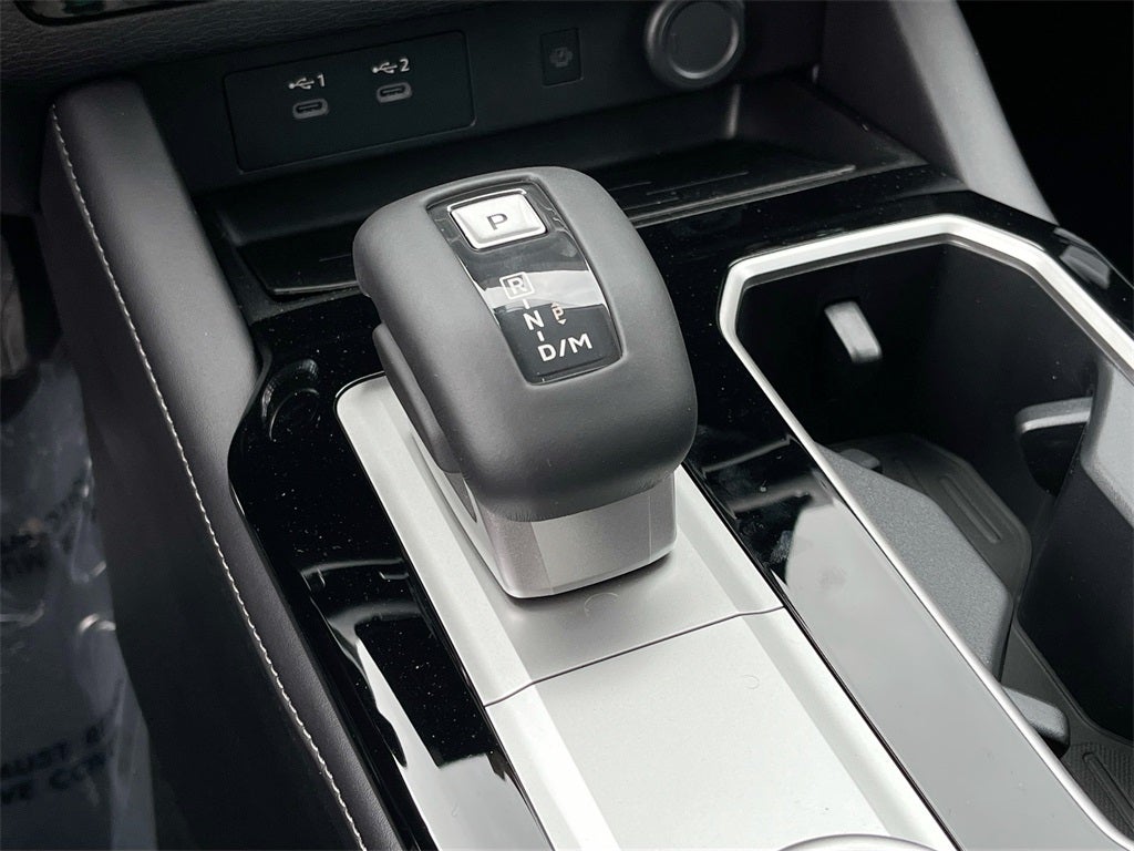 2025 Mitsubishi Outlander Trail Edition Launch Package