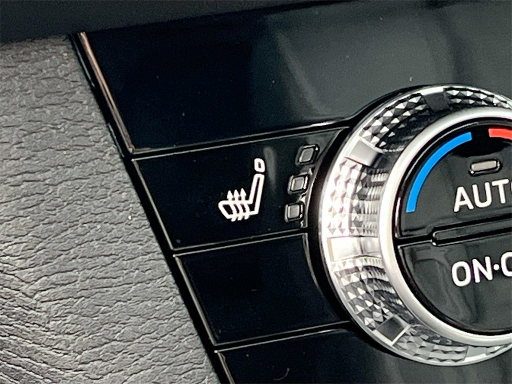 2025 Mitsubishi Outlander Trail Edition Launch Package